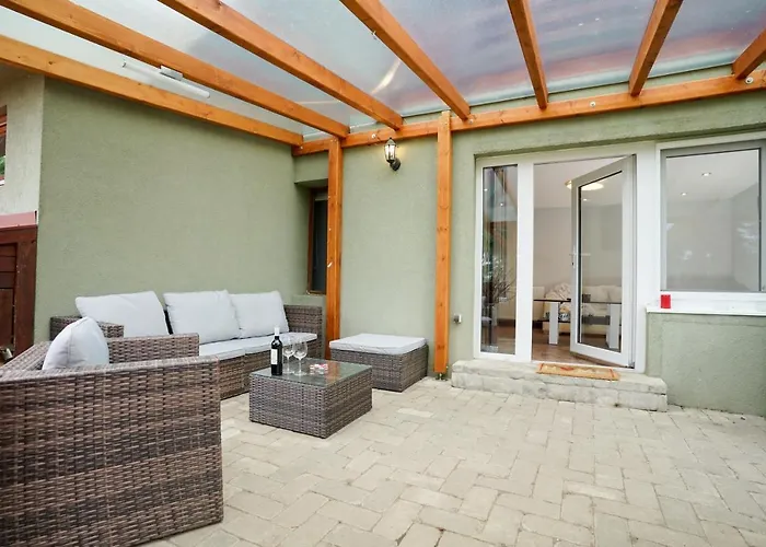 Csudakucko Apartment *